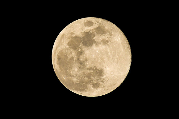 DSC_4798_edited - Full Wolf Moon and Mars