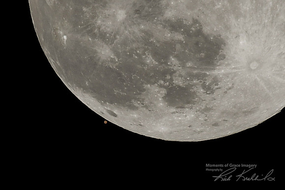 DSC_4394_edited-close-up_edited - The Moon ocult of Mars