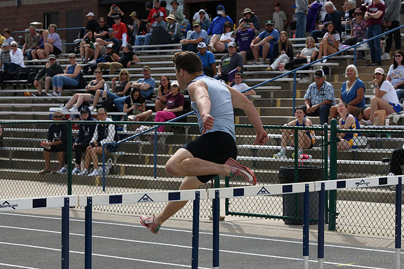 DSC_6736-1 - 300 meter Hurdles