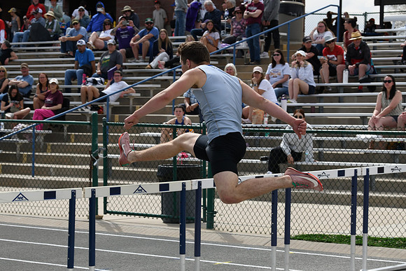 DSC_6735-1 - 300 meter Hurdles