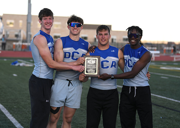 DSC_0038-1 - New Mile High League 4x100 record holders!!!  (New School Record - 43.43)
