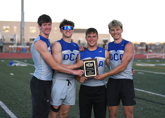DSC_0033-1 - New Mile High League 4x200 record holders!!!  (New School Record - 1:30.85)