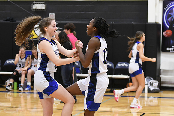 DSC_1882_edited - vs Wray