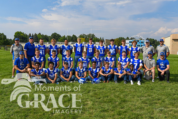 DSC_6361 - Team with Coaches - Smiles - no shades_edited - 4x6