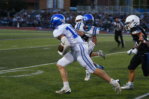 DSC_4468_edited - Scoop & Score - Hawkins is off to the races!!!